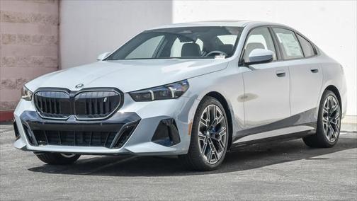 2025 BMW i5 eDrive40