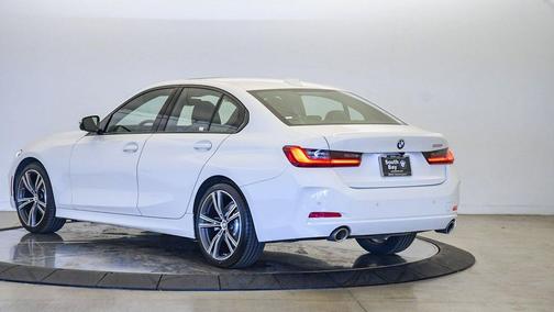 2023 BMW 330 330i