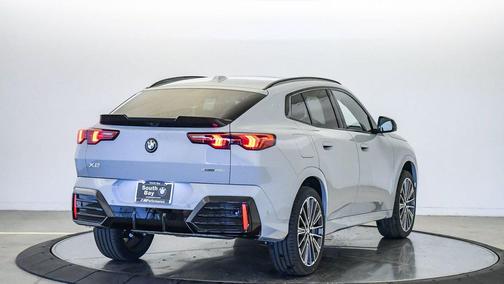 Brooklyn Grey Metallic 2026 BMW X2 xDrive28i
