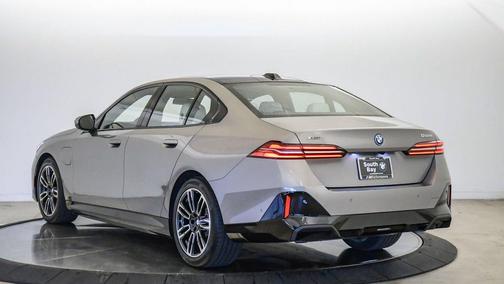 Gray Metallic 2026 BMW 550e xDrive