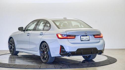 2025 BMW 330 i