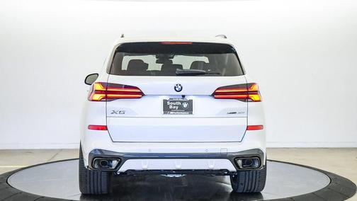 Mineral White Metallic 2026 BMW X5 xDrive40i