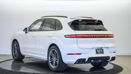 White 2025 Porsche Cayenne Cayenne