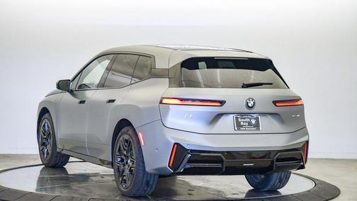 2026 BMW iX xDrive60