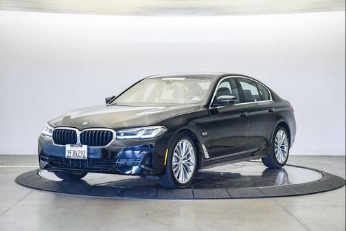 Jet Black 2023 BMW 530e Base