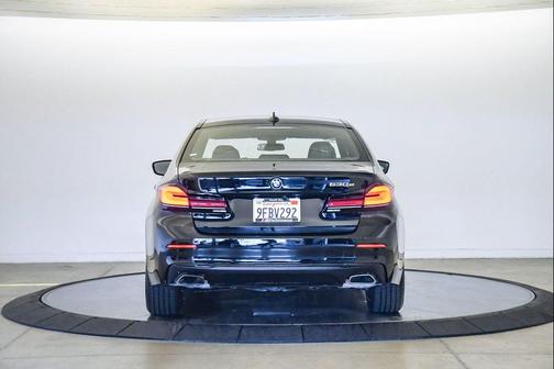 Jet Black 2023 BMW 530e Base