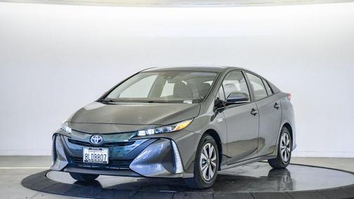 Magnetic Gray Metallic 2019 Toyota Prius Prime Premium