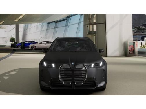 2026 BMW iX M70