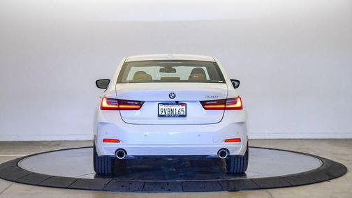 2025 BMW 330 330i