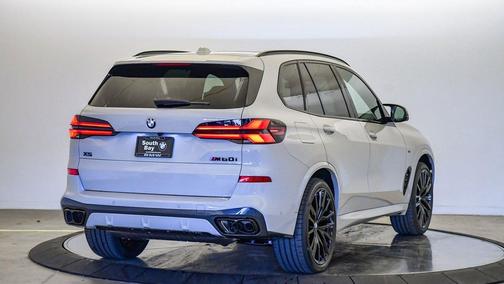 2026 BMW X5 M60i
