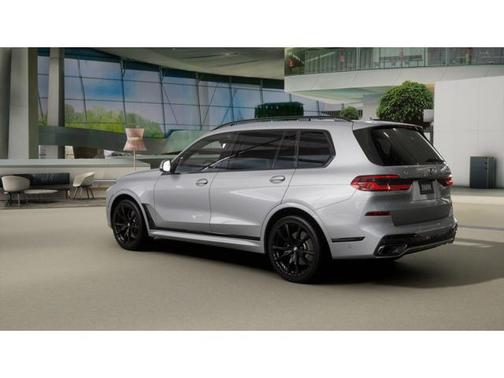 Brooklyn Grey Metallic 2027 BMW X7 xDrive40i