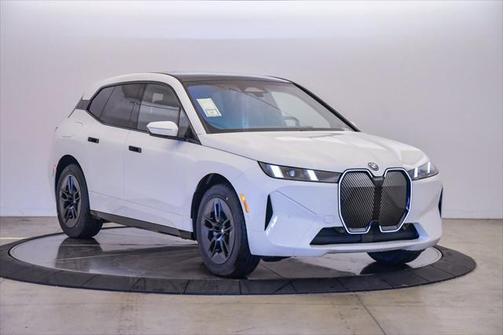 2026 BMW iX xDrive60