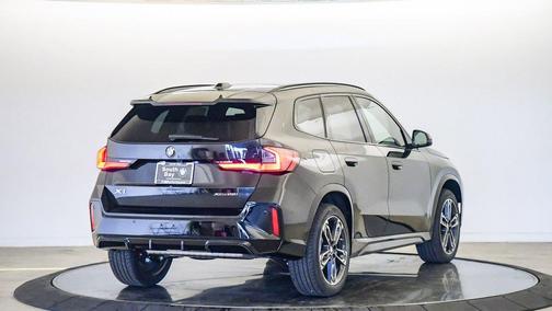 Black Sapphire Metallic 2026 BMW X1 xDrive28i