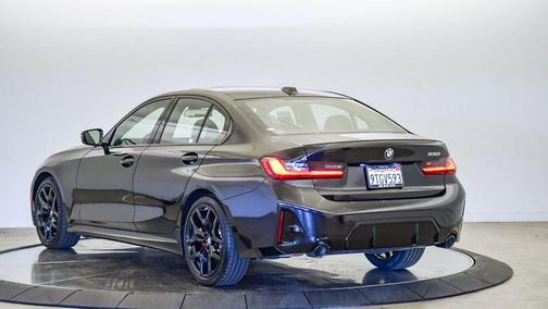 2025 BMW 330 330i