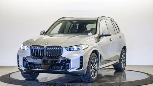 Skyscraper Grey Metallic 2026 BMW X5 PHEV xDrive50e