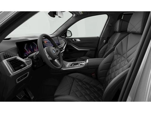 Mineral White Metallic 2027 BMW X7 xDrive40i