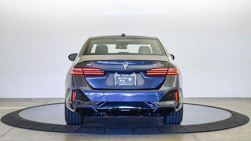 2026 BMW i5 xDrive40