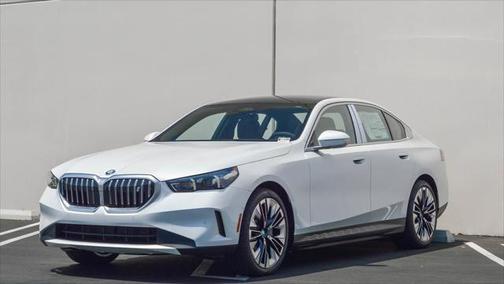 2025 BMW i5 xDrive40