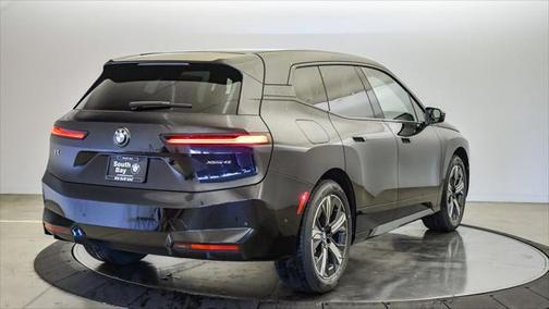 2026 BMW iX xDrive45