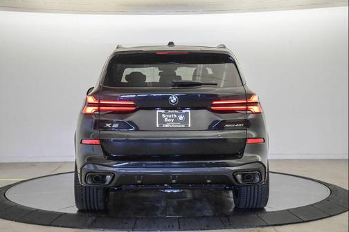 Black Sapphire Metallic 2026 BMW X5 xDrive40i