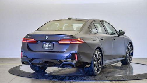 2026 BMW 550e 550e xDrive