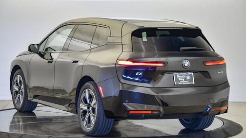 2026 BMW iX xDrive45