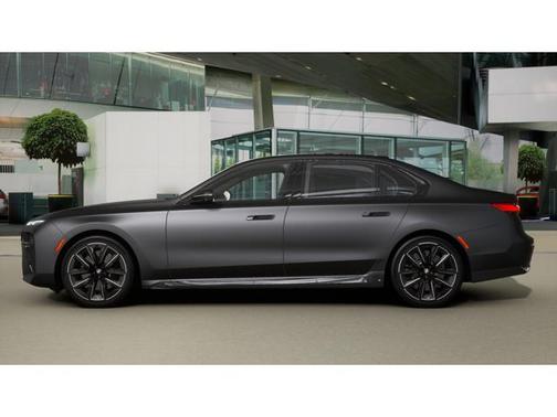 2026 BMW 740 i