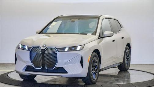 2026 BMW iX xDrive60