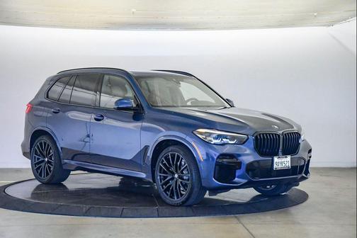Phytonic Blue Metallic 2022 BMW X5 sDrive40i