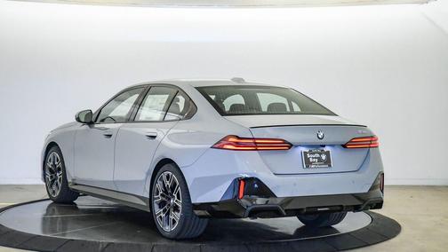 Brooklyn Grey Metallic 2027 BMW 530 i