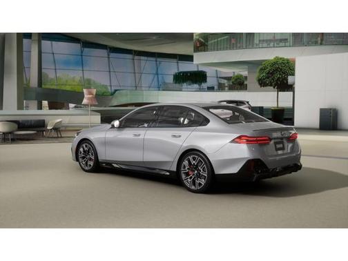Brooklyn Grey Metallic 2027 BMW 530 i