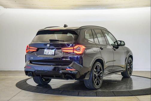 Carbon Black Metallic 2023 BMW X3 M40i