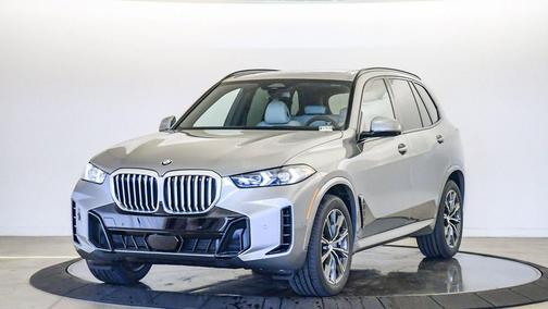 Skyscraper Grey Metallic 2026 BMW X5 xDrive40i