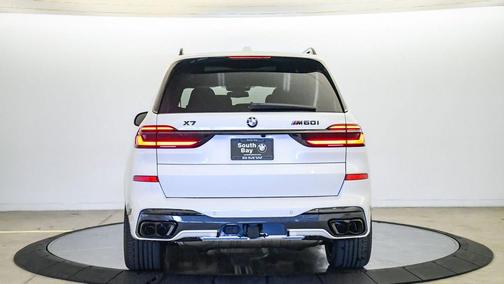 Mineral White Metallic 2027 BMW X7 M60i