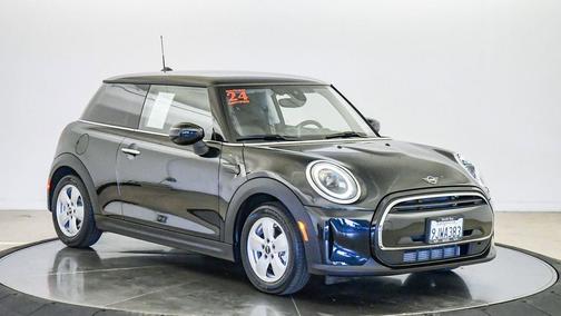 Midnight Black 2024 MINI Hardtop Cooper