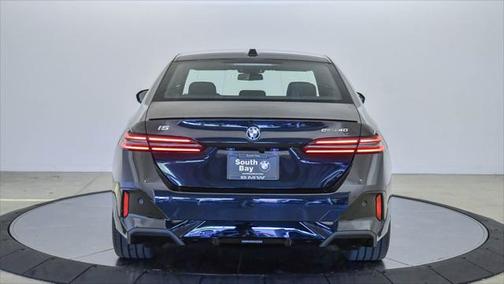 2025 BMW i5 eDrive40