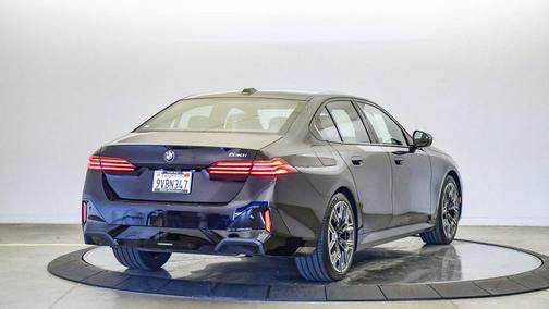 2026 BMW 530 530i