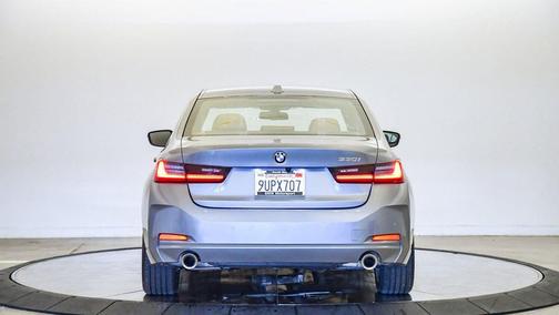 2025 BMW 330 330i