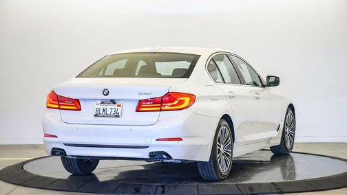 2019 BMW 540 540i