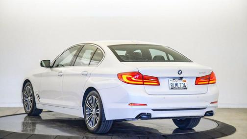 2019 BMW 540 540i