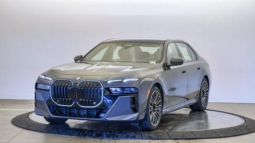2026 BMW 740 i