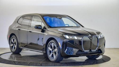 2026 BMW iX xDrive45