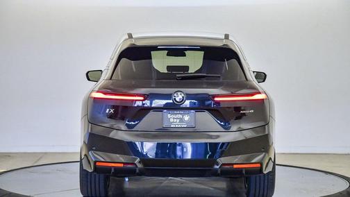 2026 BMW iX xDrive45