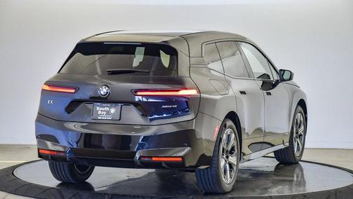 2026 BMW iX xDrive45
