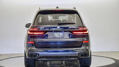 2026 BMW X7 M60i