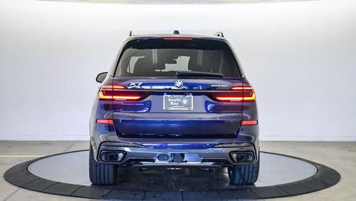 Tanzanite Blue Ii Metallic 2026 BMW X7 xDrive40i