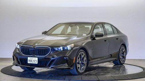 2025 BMW 530 530i