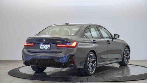2025 BMW 330 330i