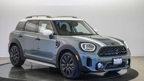 Sage Green Metallic 2024 MINI Countryman Cooper S