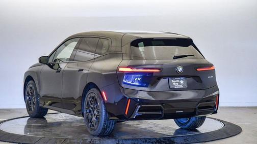 2026 BMW iX xDrive60